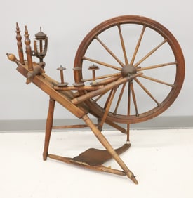 19TH C. WOODEN SPINNING WHEEL