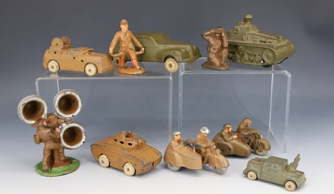 LOT OF CAST METAL / RUBBER MILITARY TOYS
