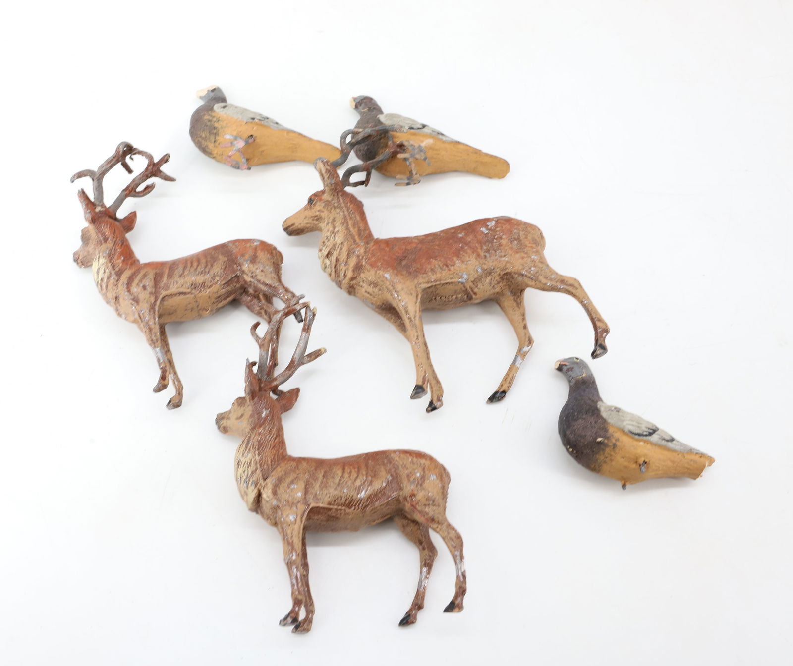 LOT OF LIONEL TRAIN ACCESSORIES AND PLASTICVILLE HOUSES - 6