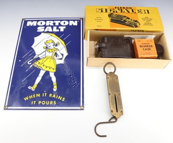 ADVERTISING SIGN, SCALE, AND SIGNALER