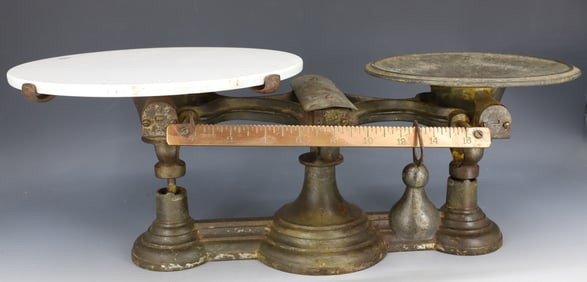 CAST IRON BALANCE SCALE