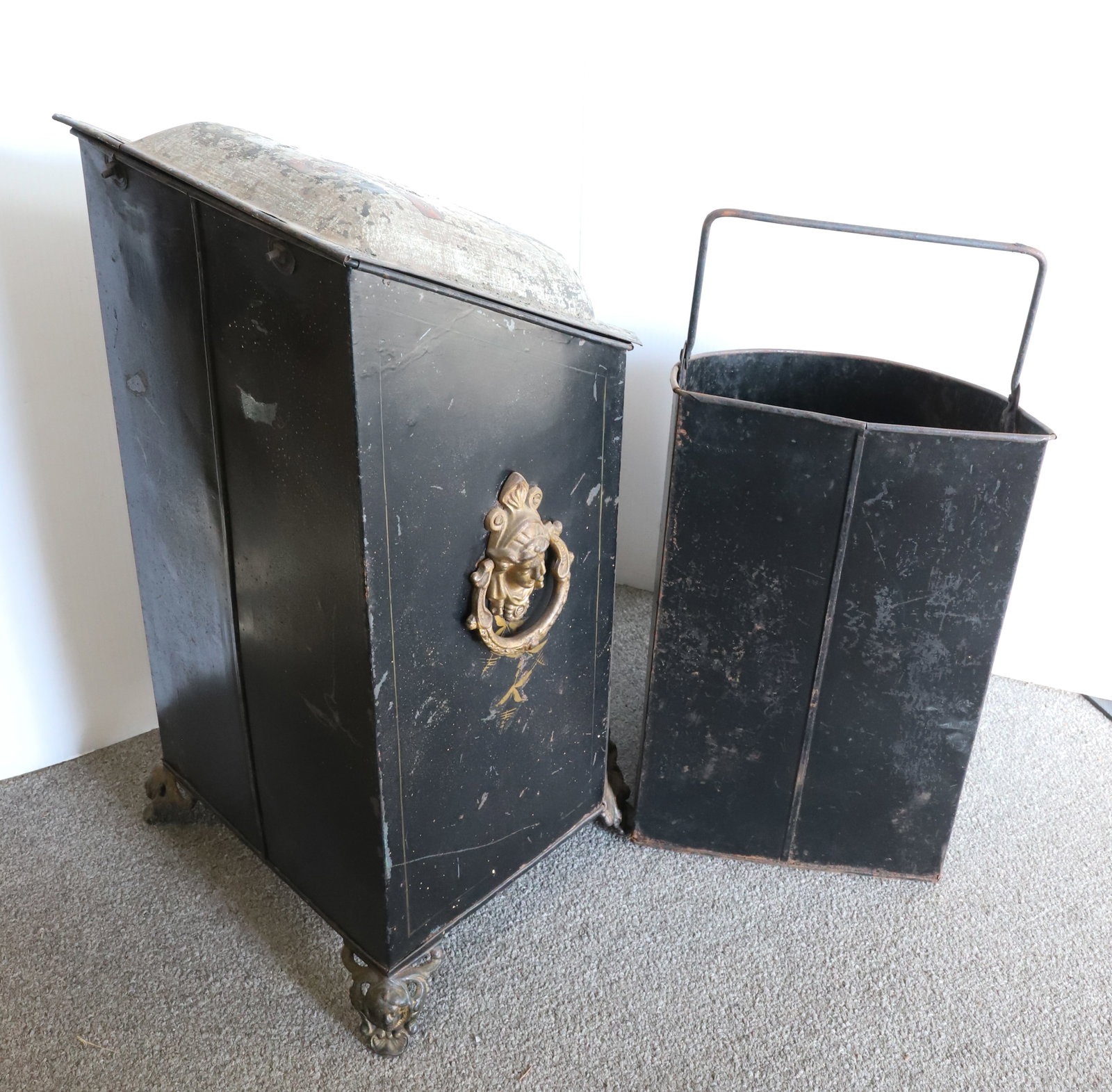 TOLEWARE COAL SCUTTLE - 7