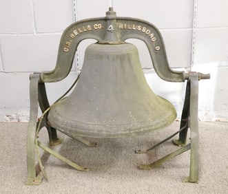 CAST IRON ANTIQUE FARM BELL