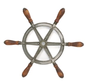SMALL BOAT WHEEL