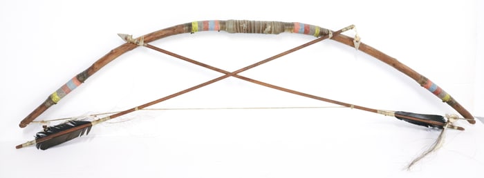 VINTAGE WOODEN BOW AND ARROWS