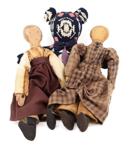 LOT OF FOLK ART DOLLS AND TEDDY BEAR