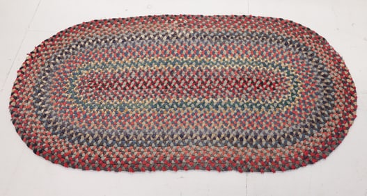 VINTAGE OVAL BRAIDED RUG
