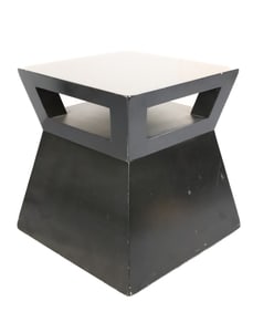 MODERN BLACK FINISH END TABLE