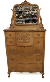 UNUSUAL OAK CHEST OF DRAWERS