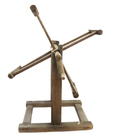 PRIMITIVE YARN / LINE WINDER