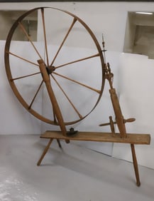 LARGE PRIMITIVE SPINNING WHEEL