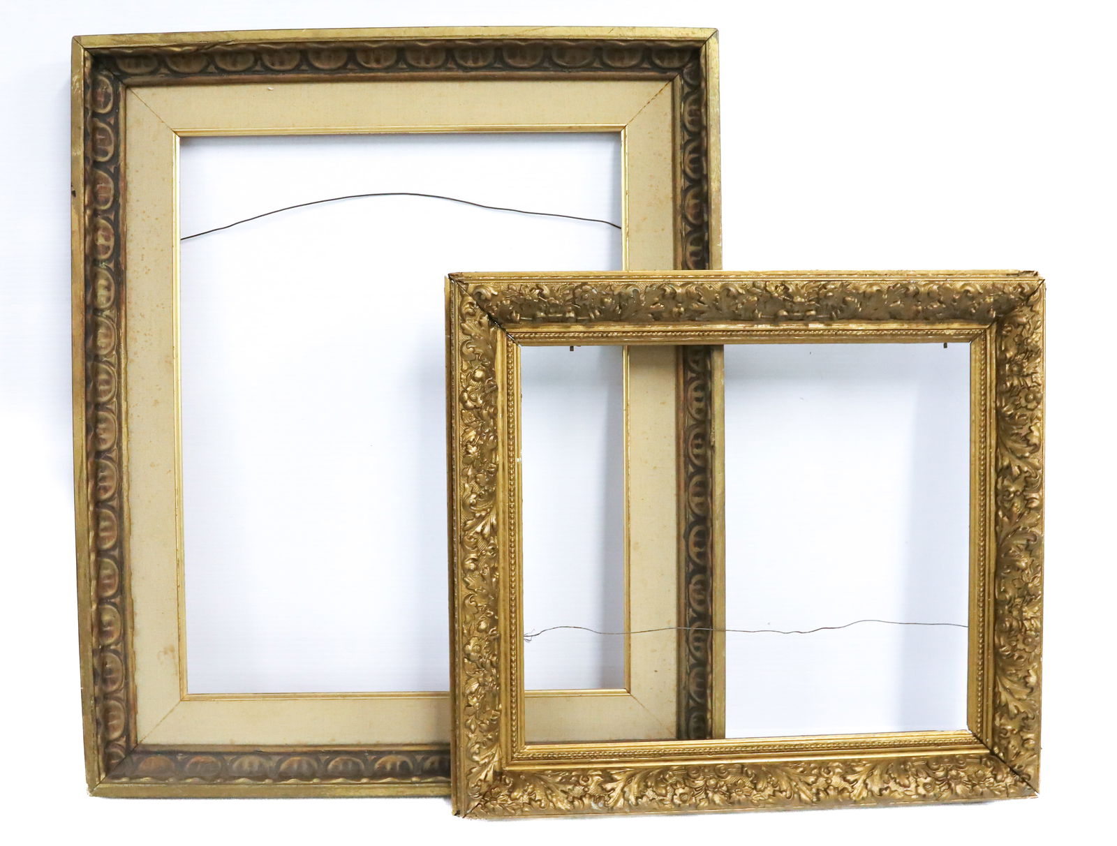 (2) VINTAGE GILT FRAMES (1 of 6)