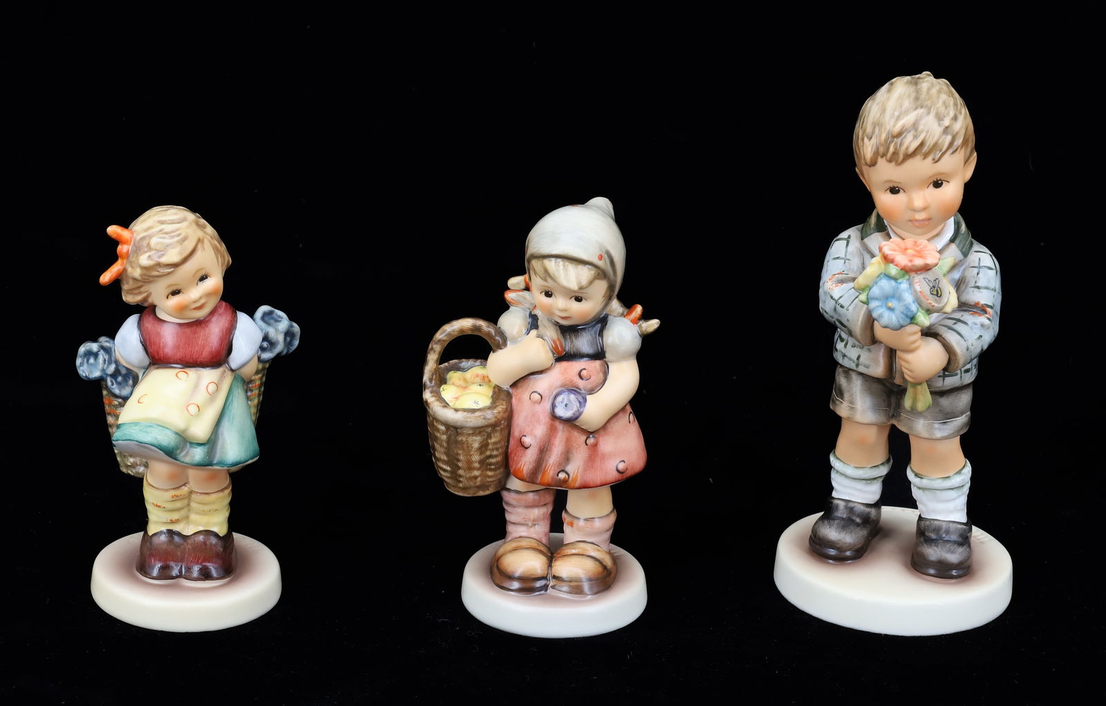 GOEBEL HUMMEL FIGURINES (1 of 5)