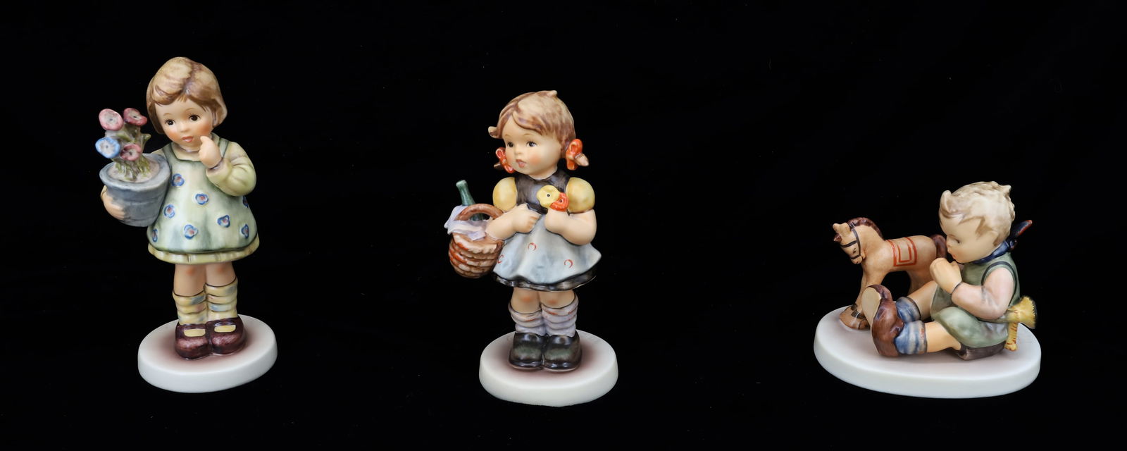 GOEBEL HUMMEL FIGURINES (1 of 4)