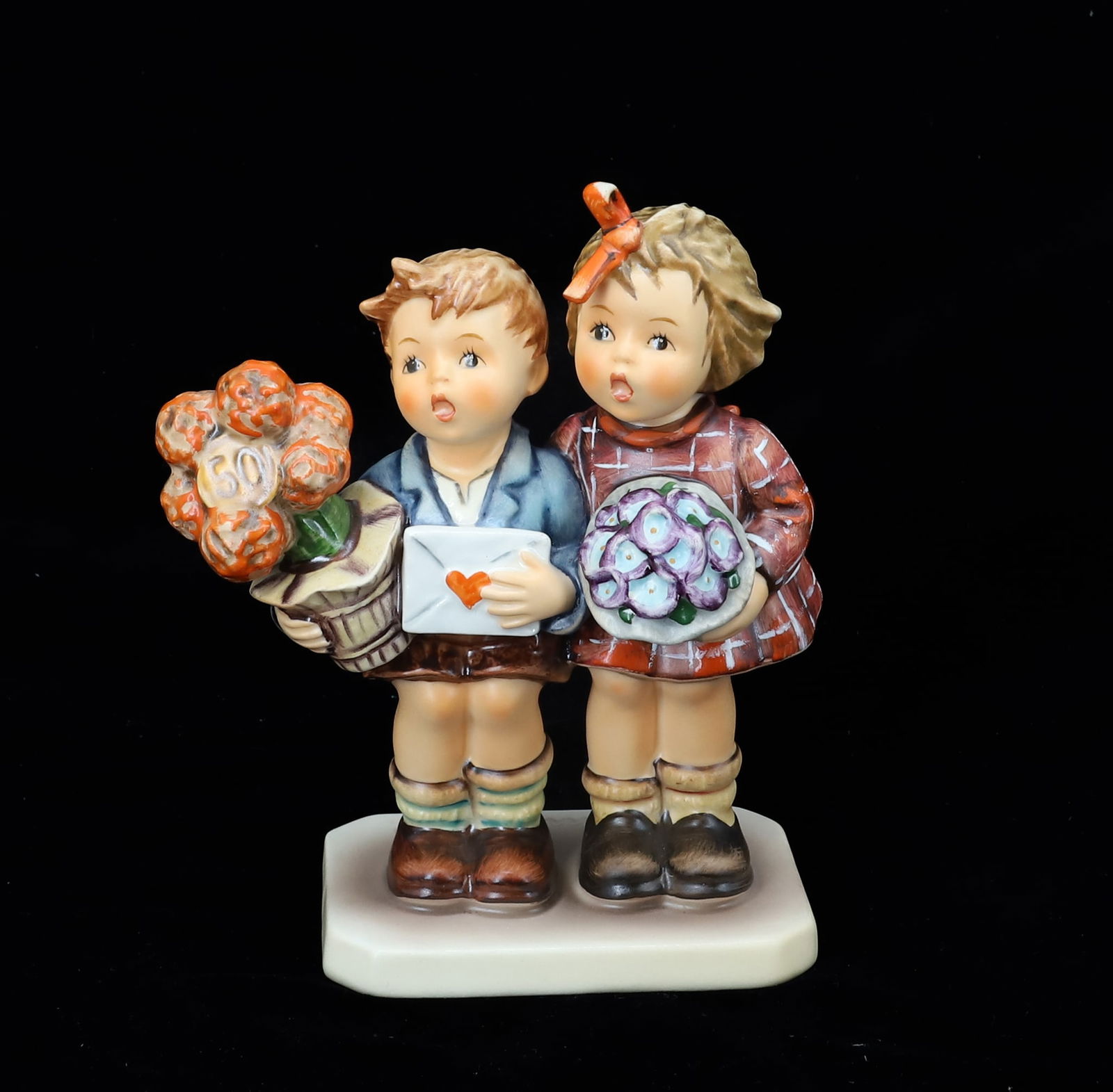 GOEBEL HUMMEL FIGURINE (1 of 5)