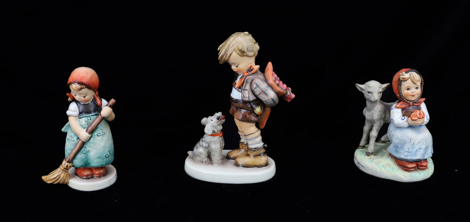 GOEBEL HUMMEL FIGURINES (1 of 5)