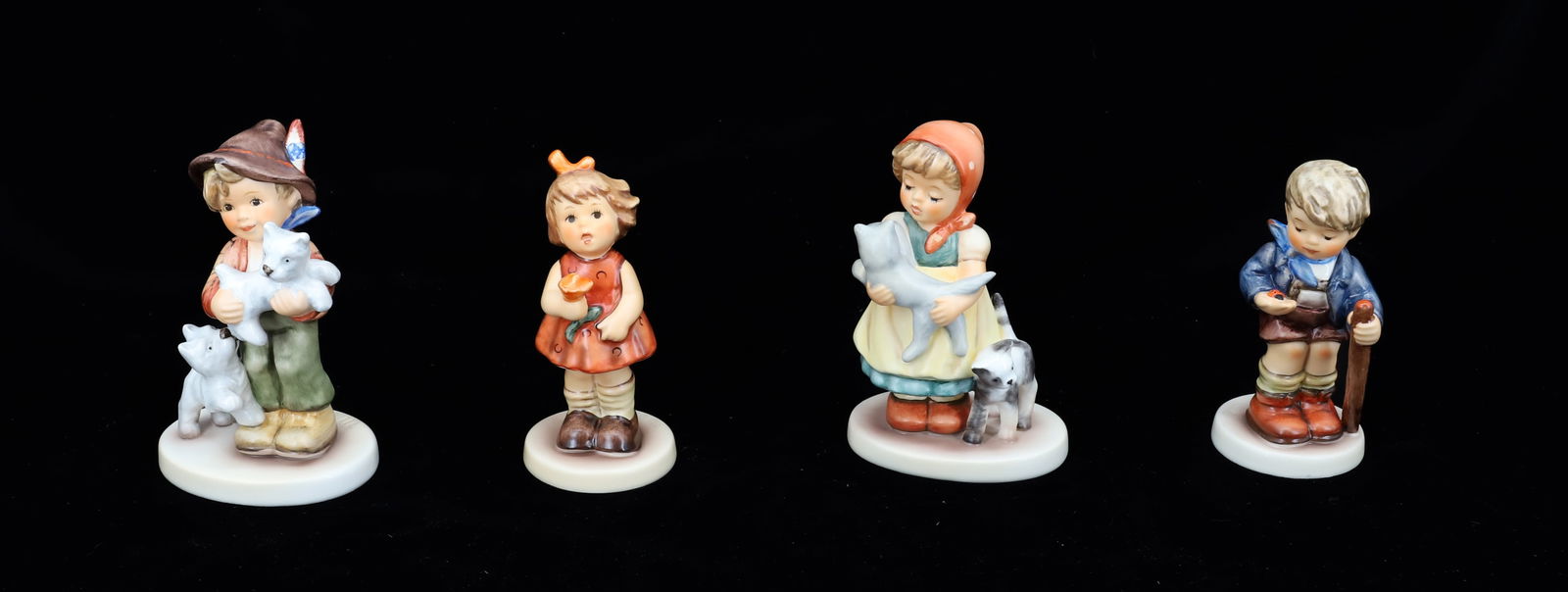 GOEBEL HUMMEL FIGURINES (1 of 5)