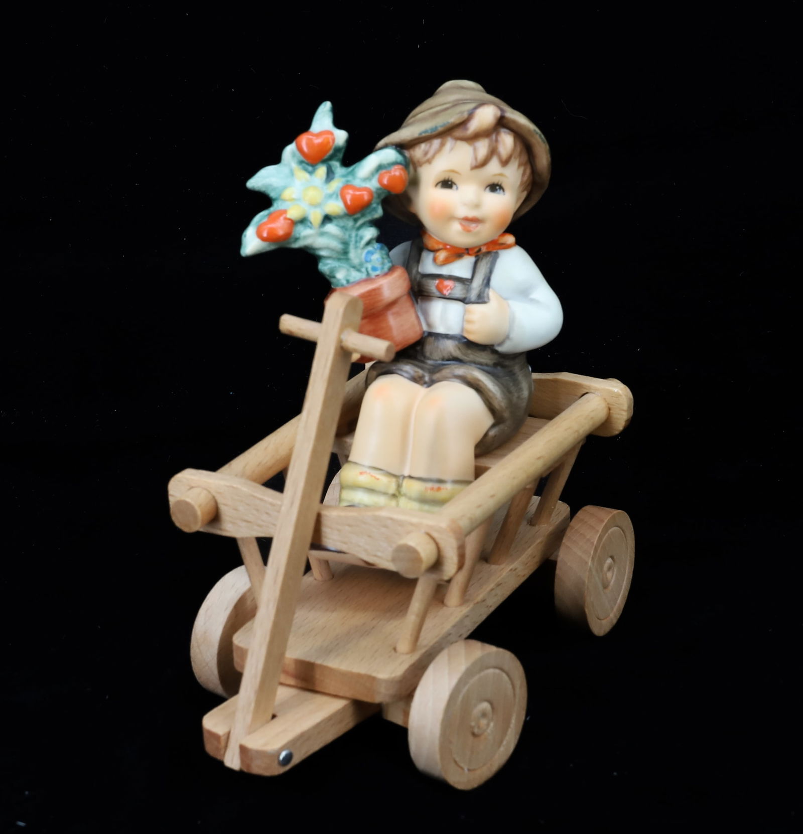 GOEBEL HUMMEL FIGURINE (1 of 4)