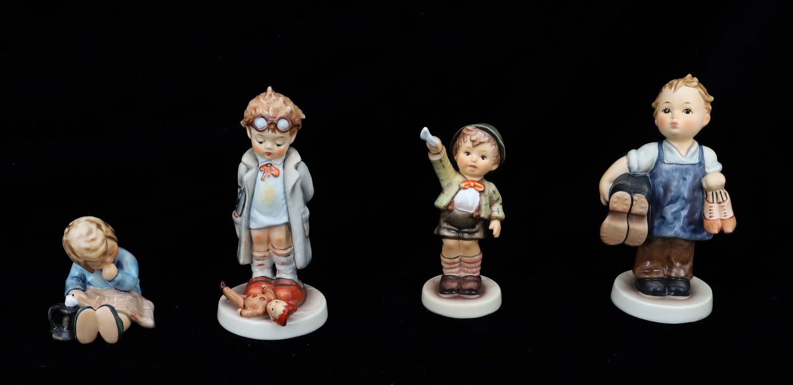 GOEBEL HUMMEL FIGURINES (1 of 5)