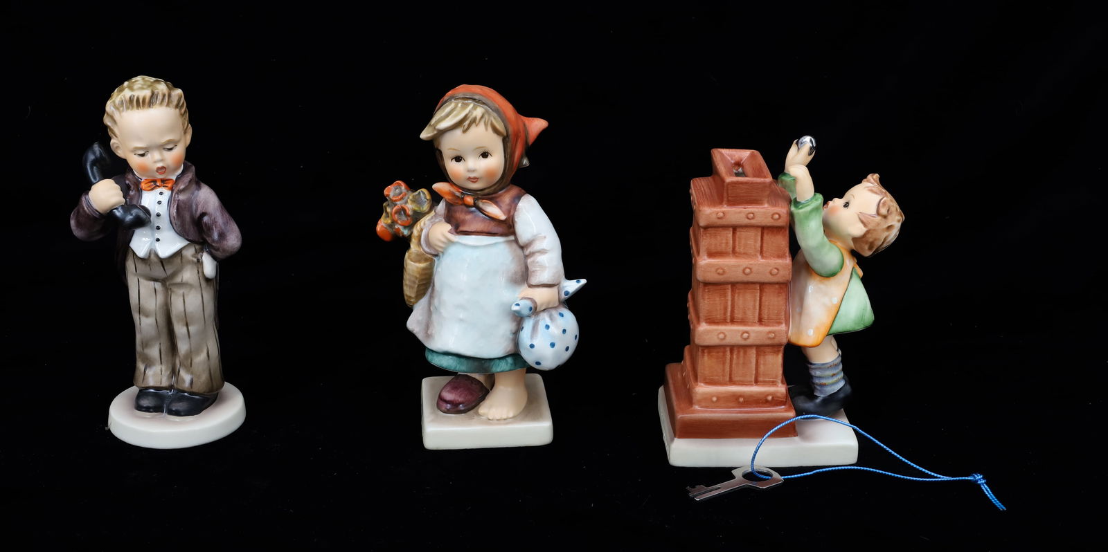 GOEBEL HUMMEL FIGURINES (1 of 5)