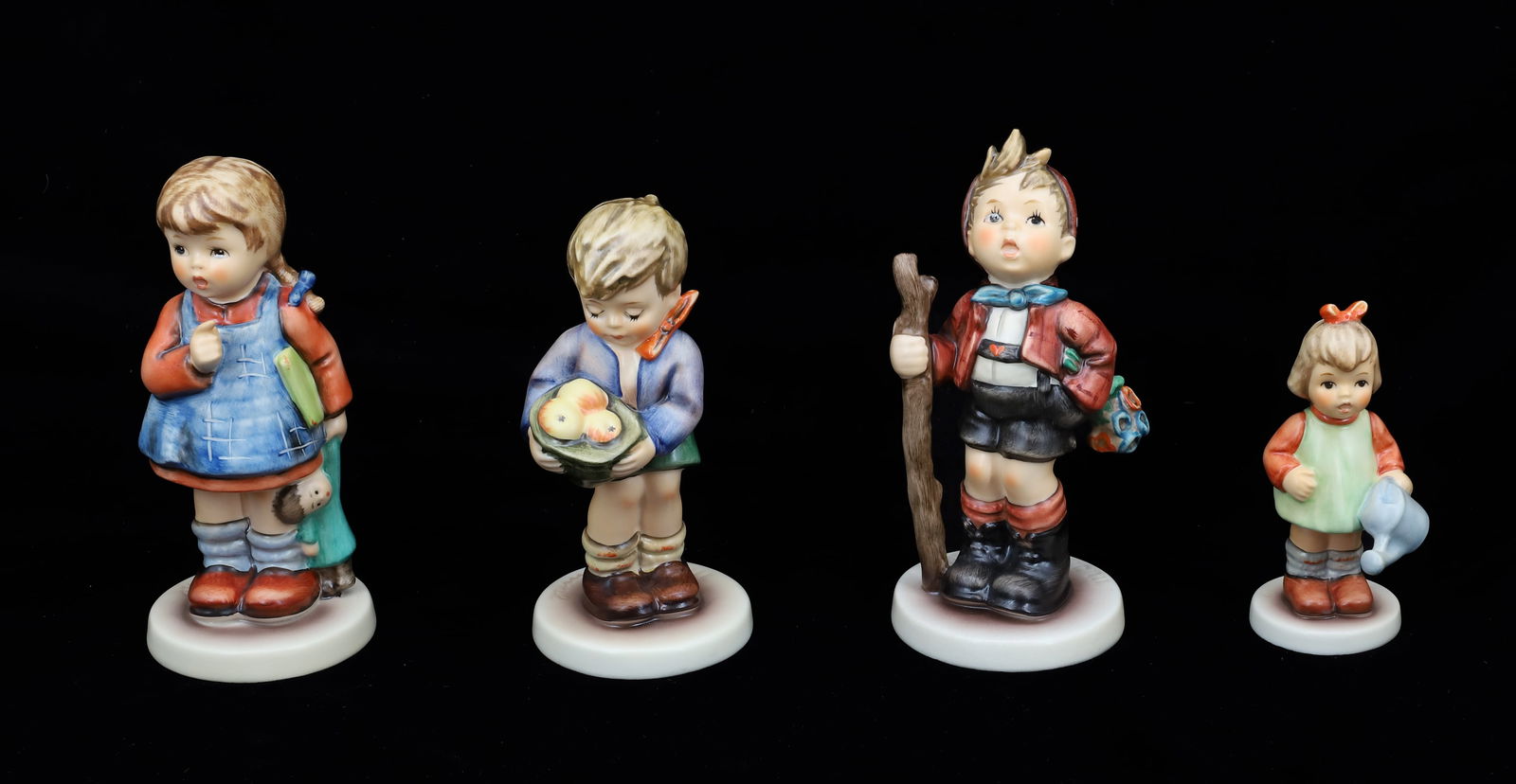 GOEBEL HUMMEL FIGURINES (1 of 5)