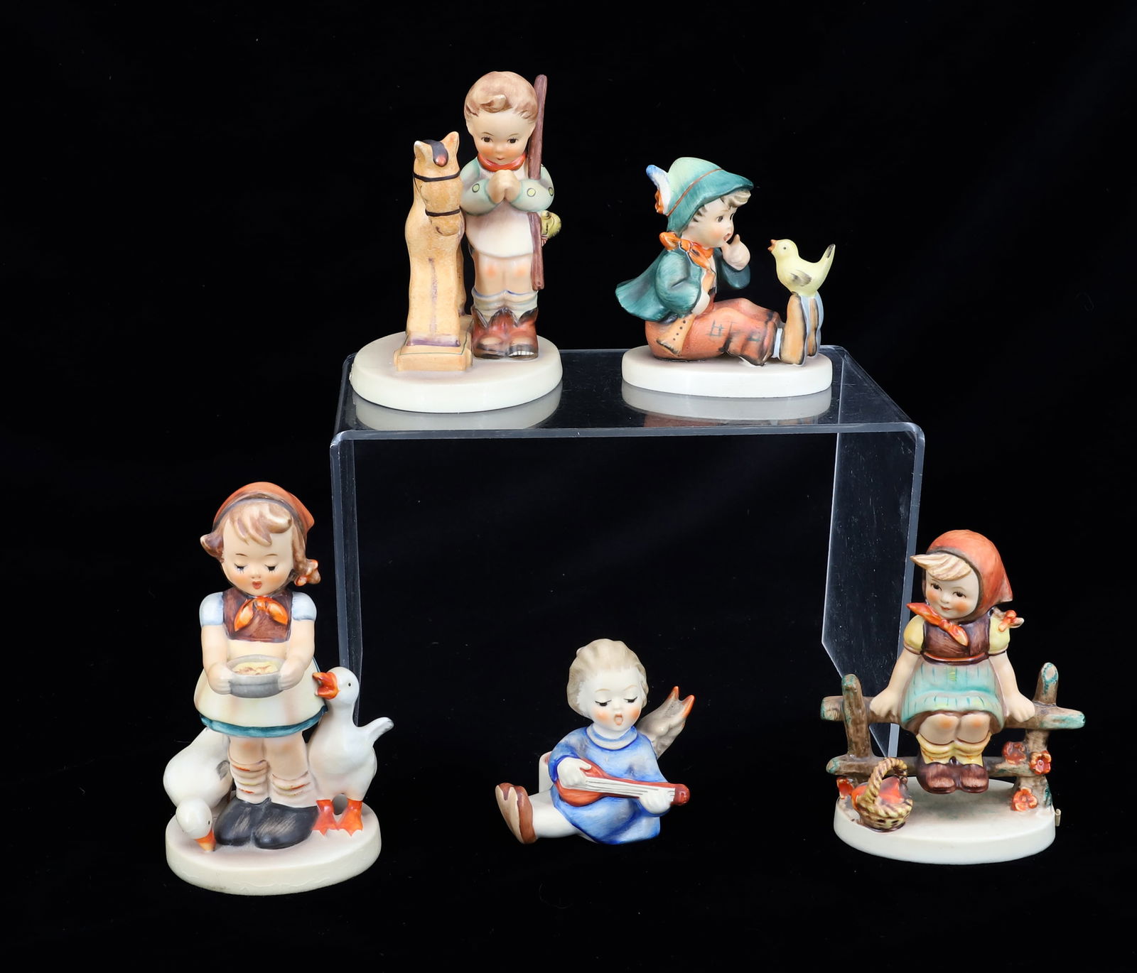 GOEBEL HUMMEL FIGURINES (1 of 4)