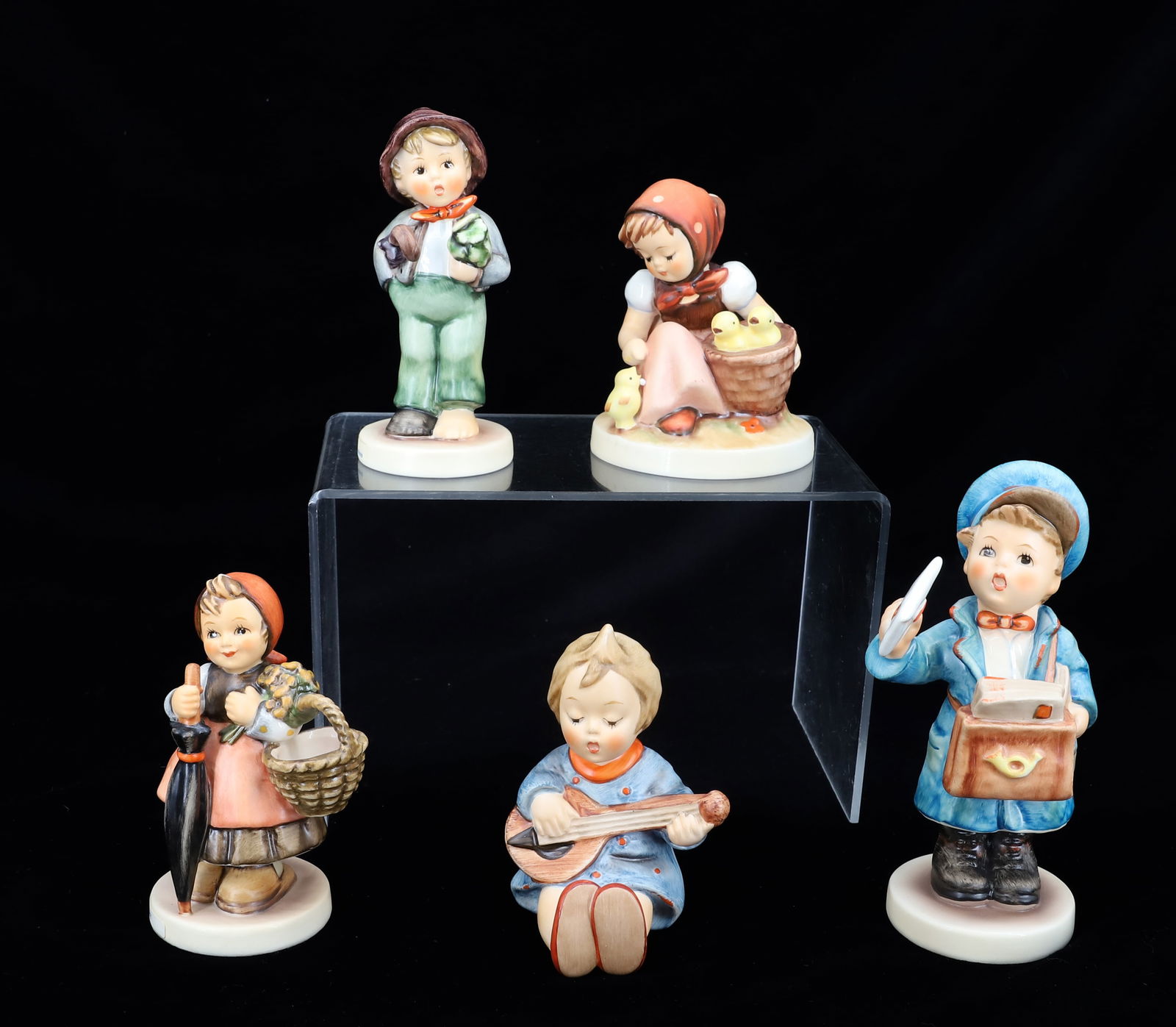 GOEBEL HUMMEL FIGURINES (1 of 4)