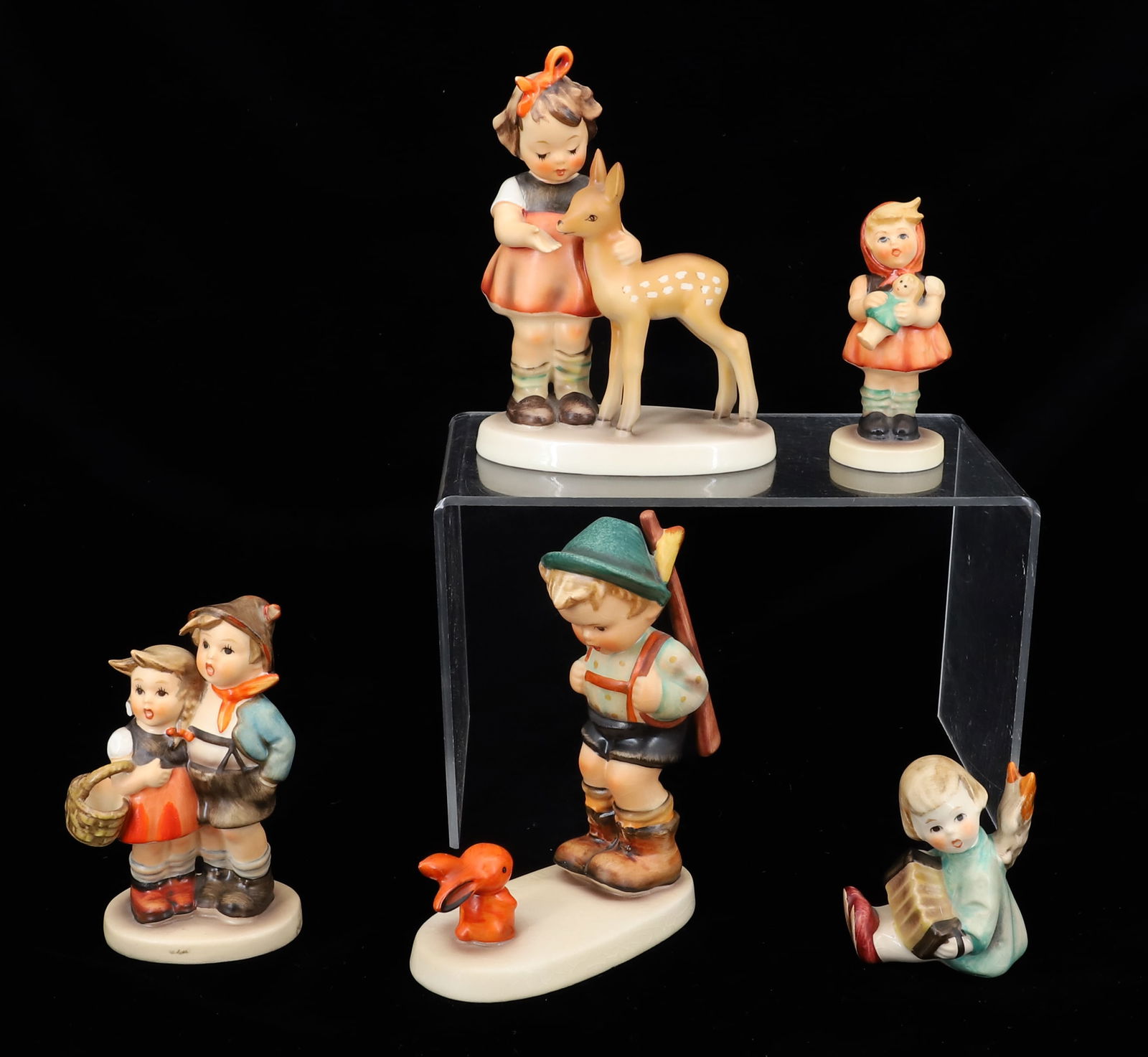 GOEBEL HUMMEL FIGURINES (1 of 5)