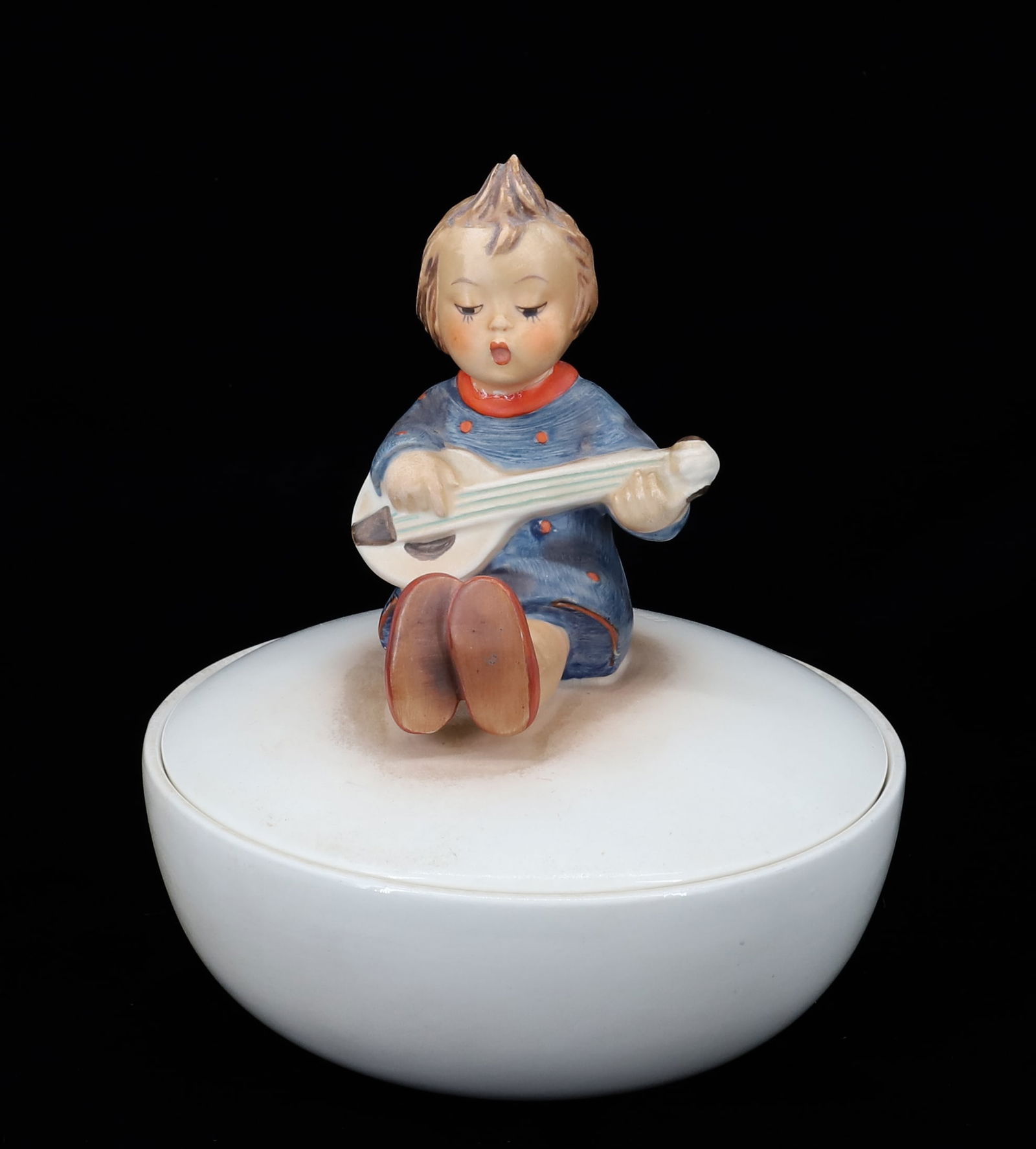 GOEBEL HUMMEL CANDY DISH (1 of 5)