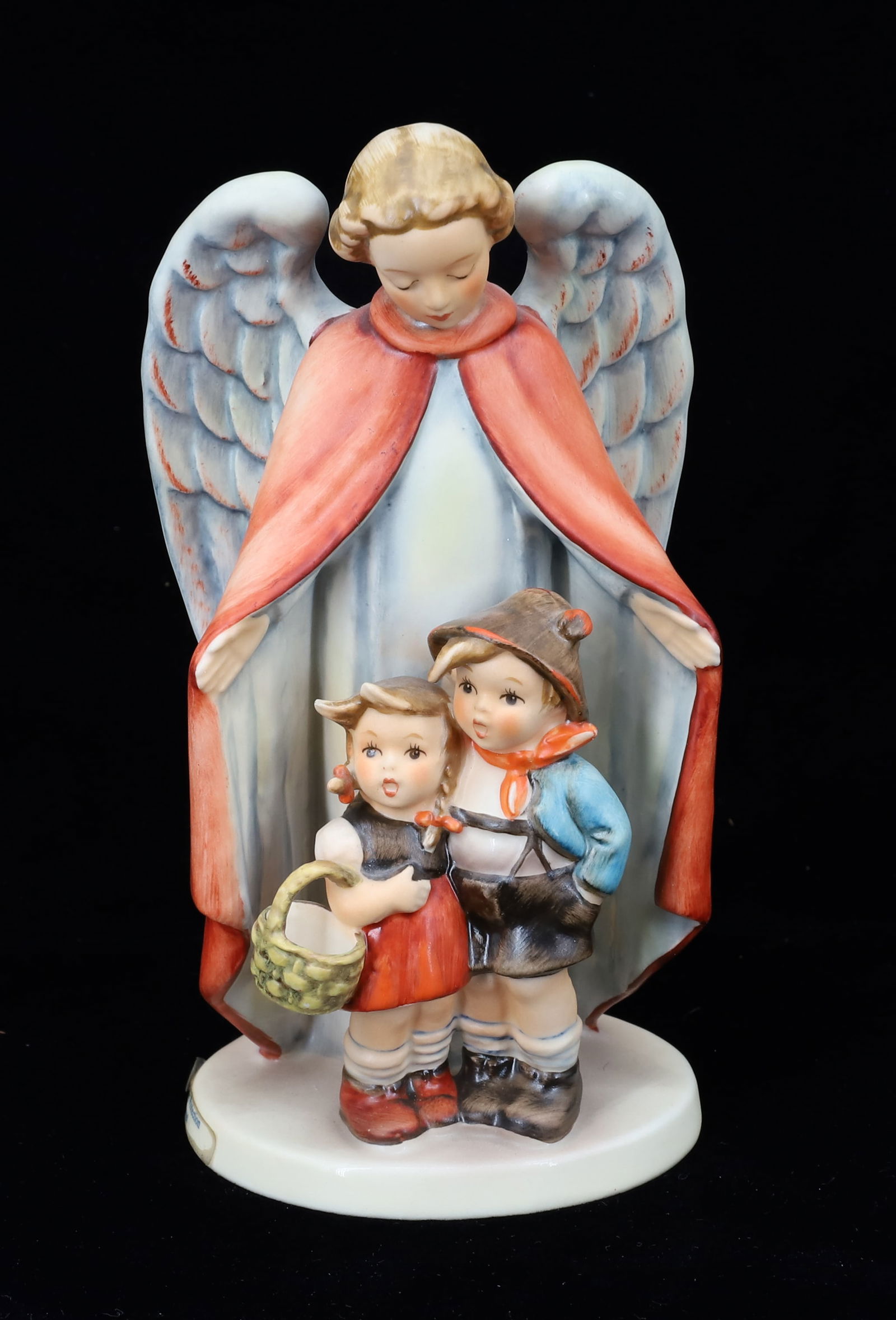 GOEBEL HUMMEL FIGURINES (1 of 5)