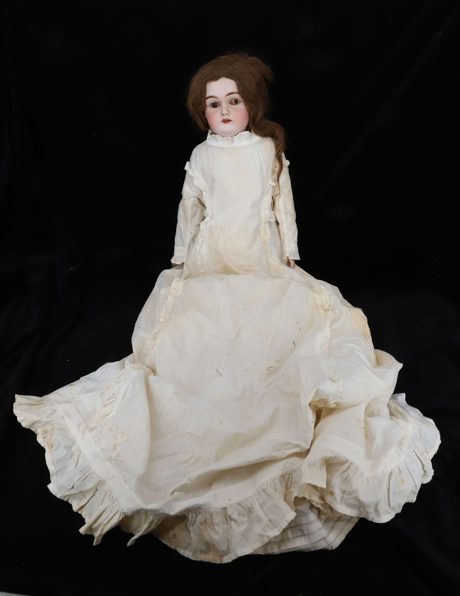 PORCELAIN BISQUE HEAD DOLL (1 of 7)