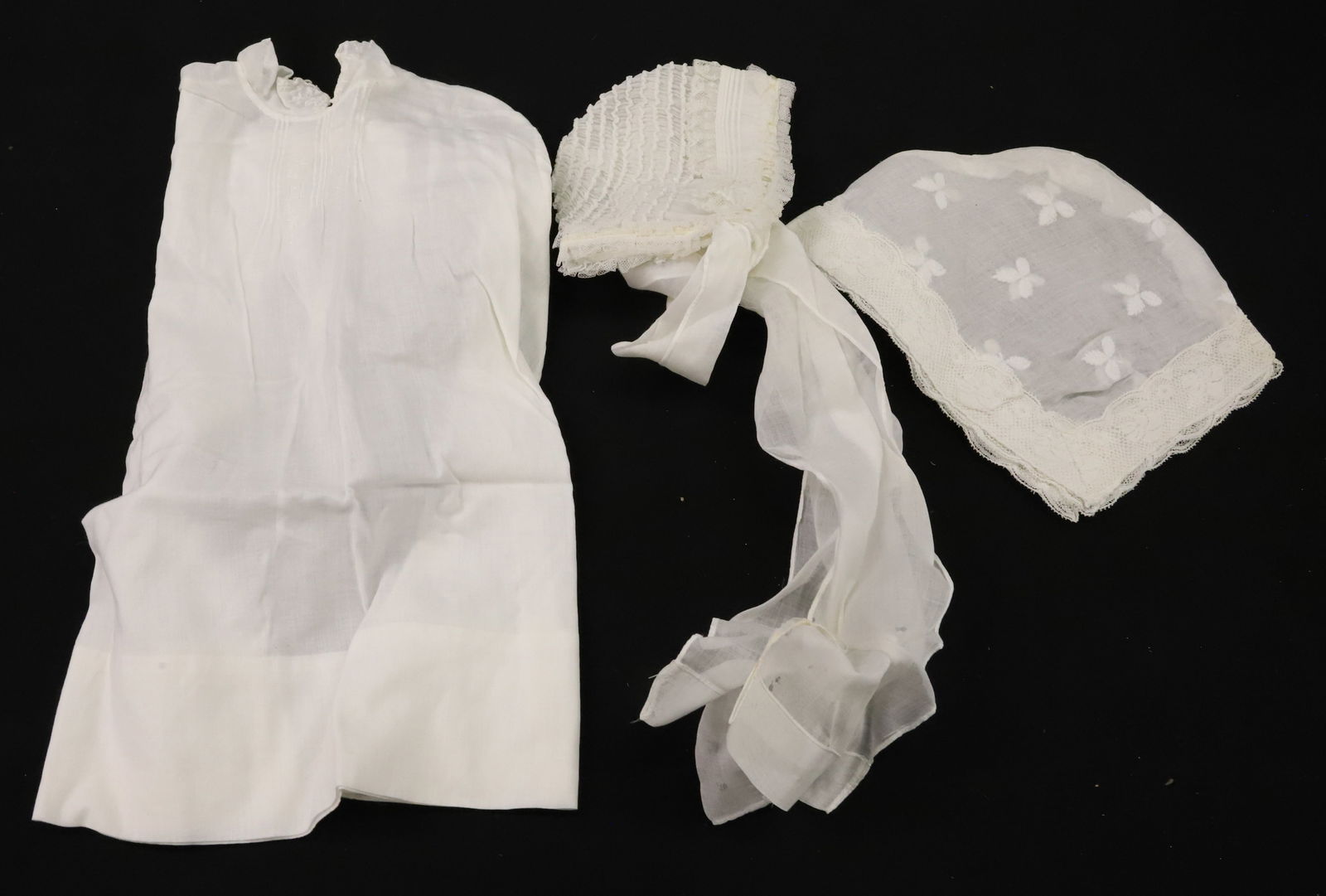 (13) ANTIQUE WHITE DOLL CLOTHES (1 of 8)