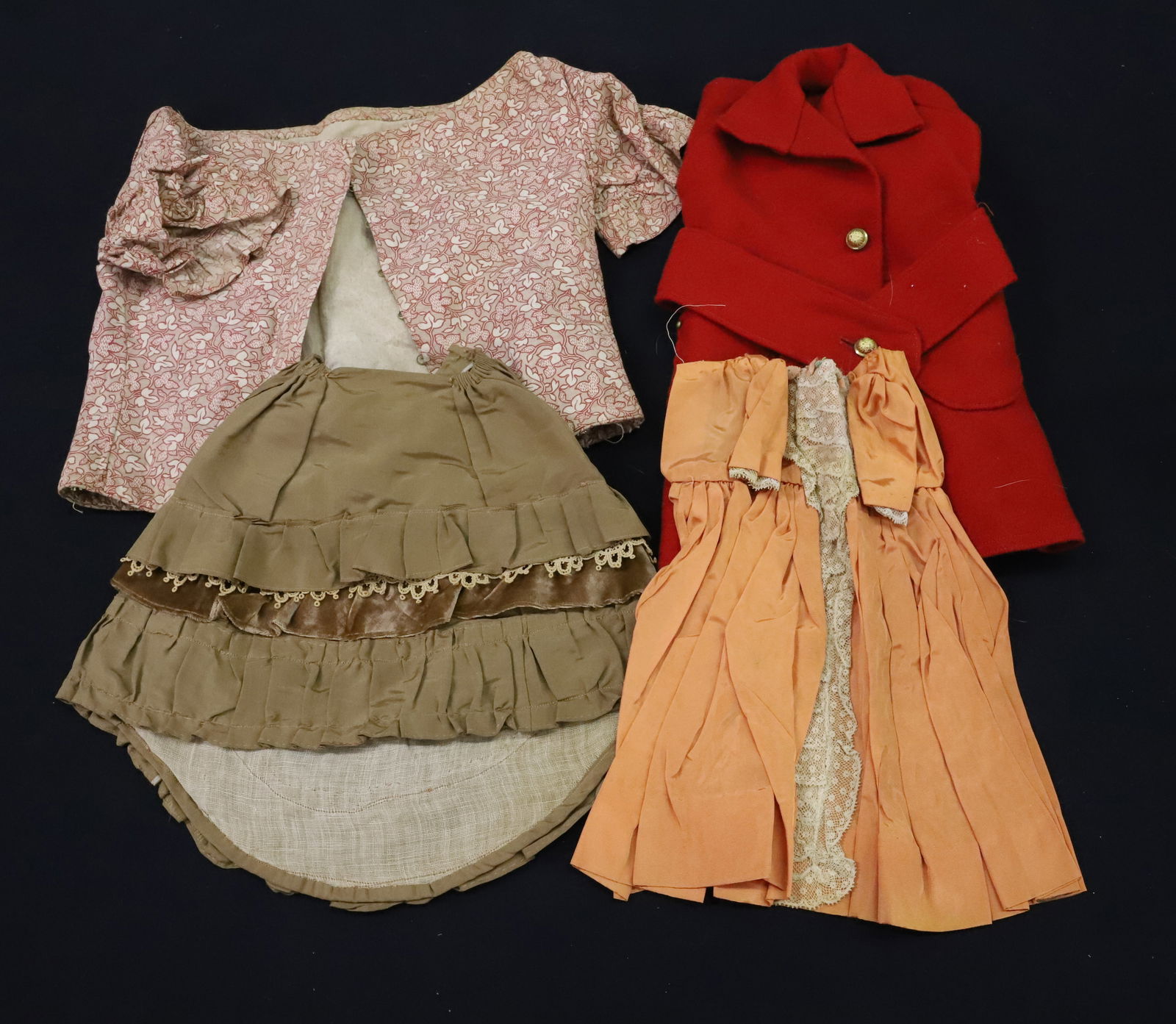 (13) ANTIQUE DOLL CLOTHES AND ACCESSORIES (1 of 6)