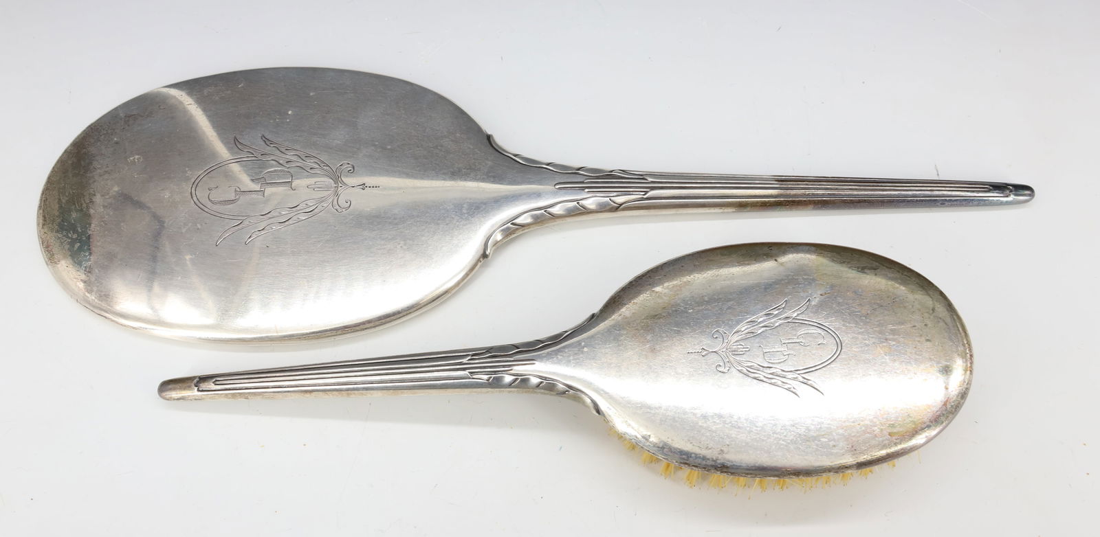 (2) STERLING SILVER HAND MIRROR/BRUSH (1 of 3)