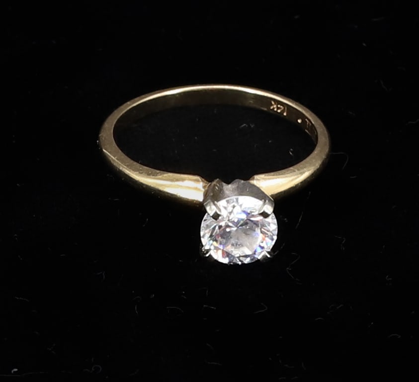 14K DIAMOND RING - 4