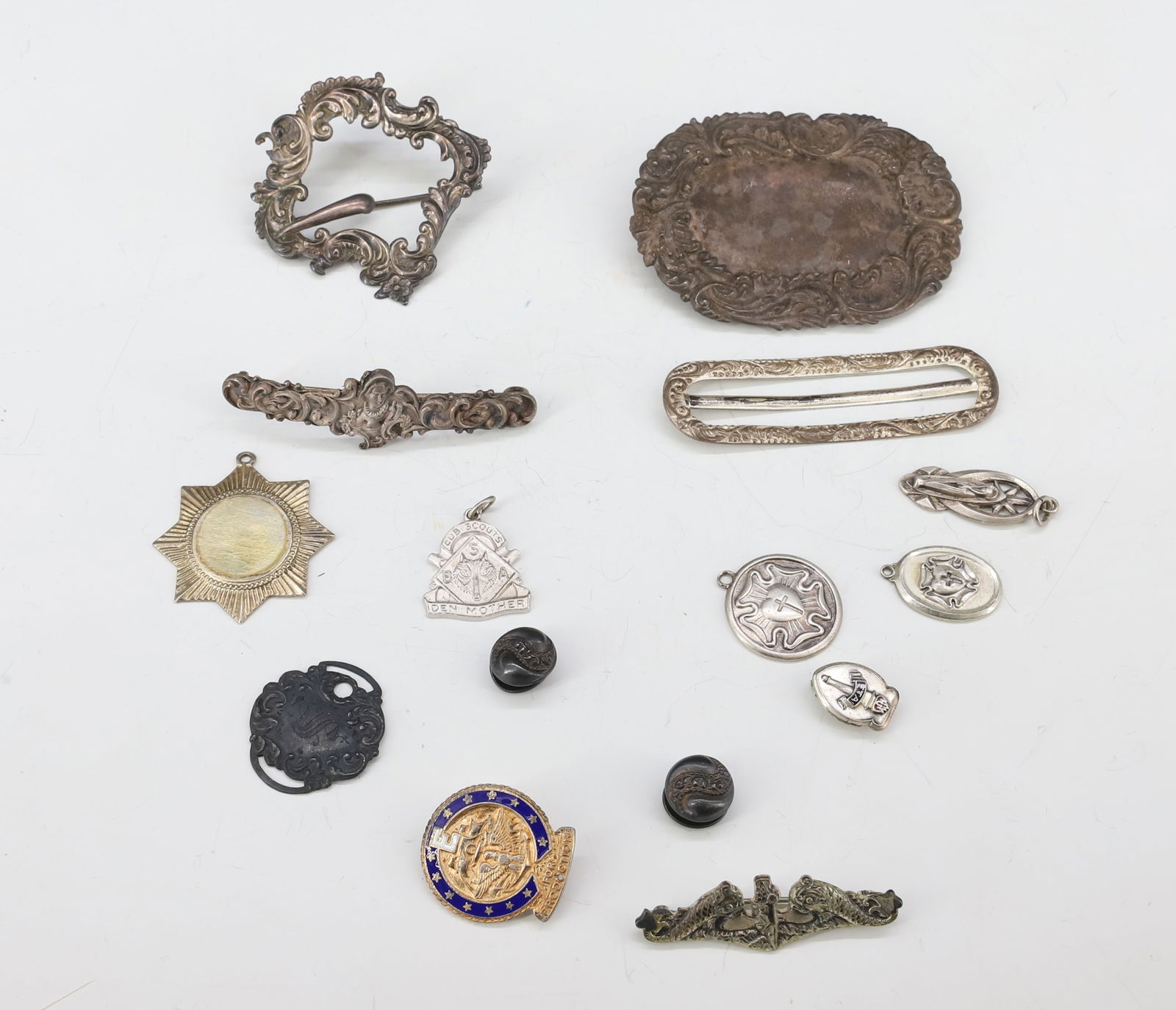 VICTORIAN STERLING SILVER JEWELRY AND RELIGIOUS MEDALS (1 of 4)