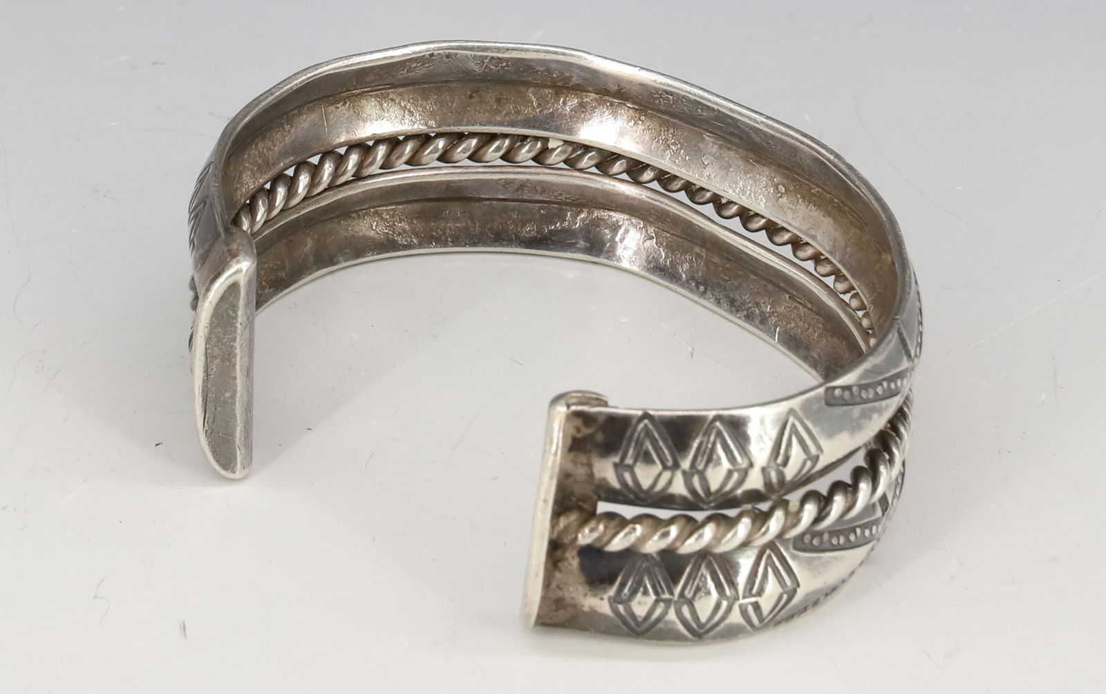 SILVER NATIVE AMERICAN CUFF - 3