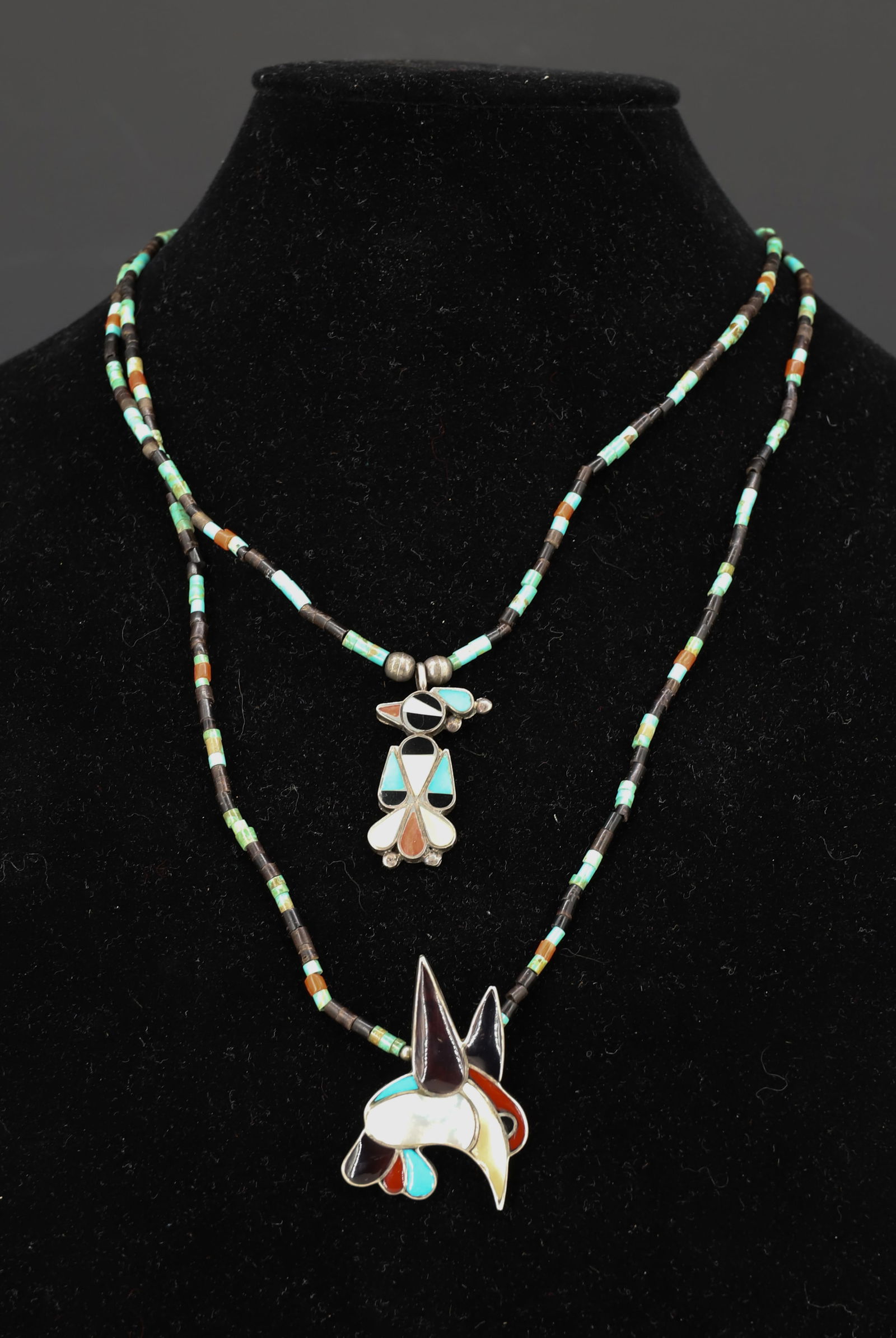 ZUNI CHAVEZ NECKLACE (1 of 5)