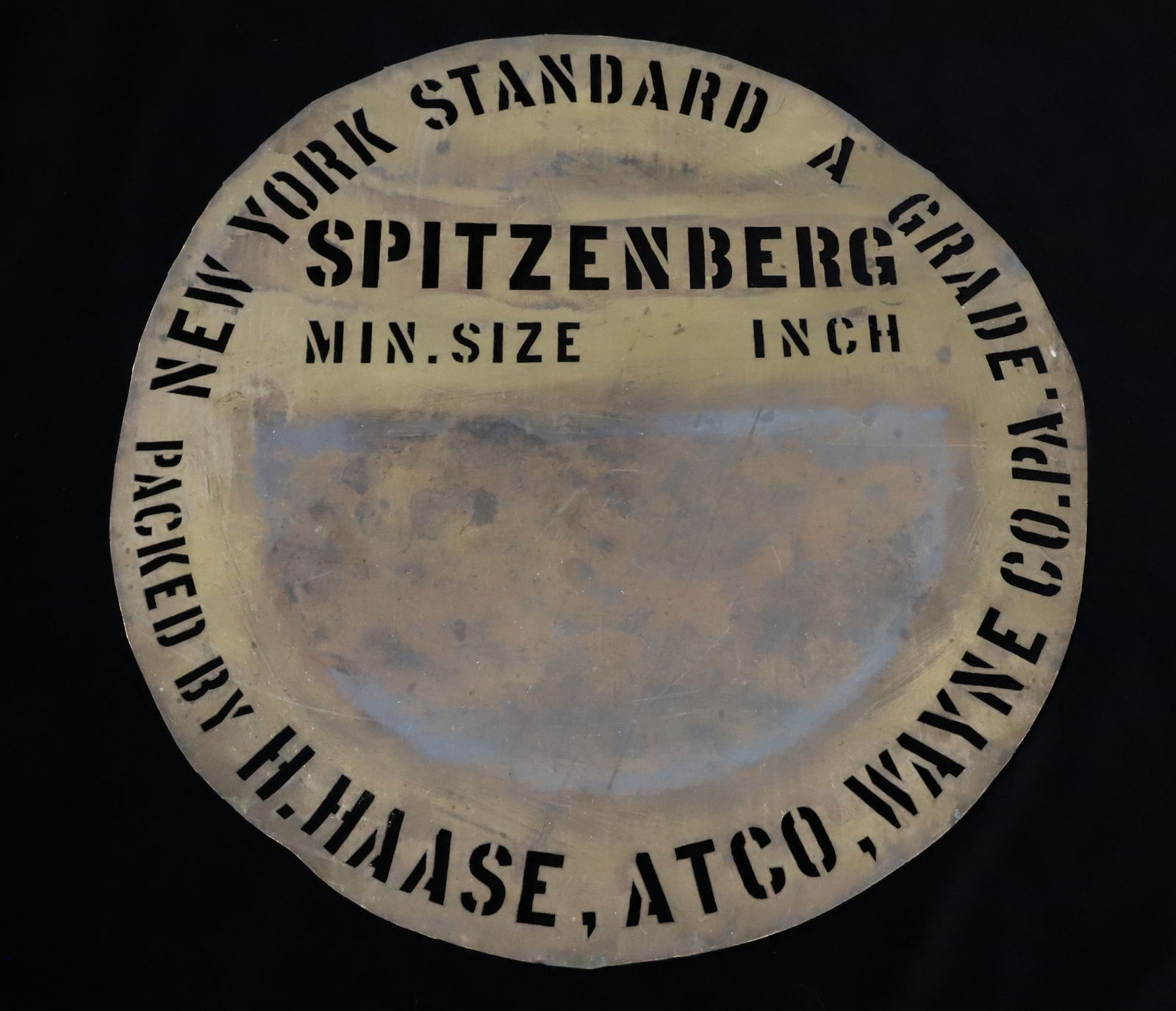 BRASS STENCIL, WAYNE CO. PA: BARREL STENCIL "NEW YORK STANDARD "A" PACKED BY H. HAASE, ATCO, WAYNE CO. PA. SPITZENBERG, MIN. SIZE INCH" 16 1/4" D. PLEASE READ CAREFULLY - SINCE THIS IS A COIN SALE PLEASE NOTE. ITEMS MUST BE PAID