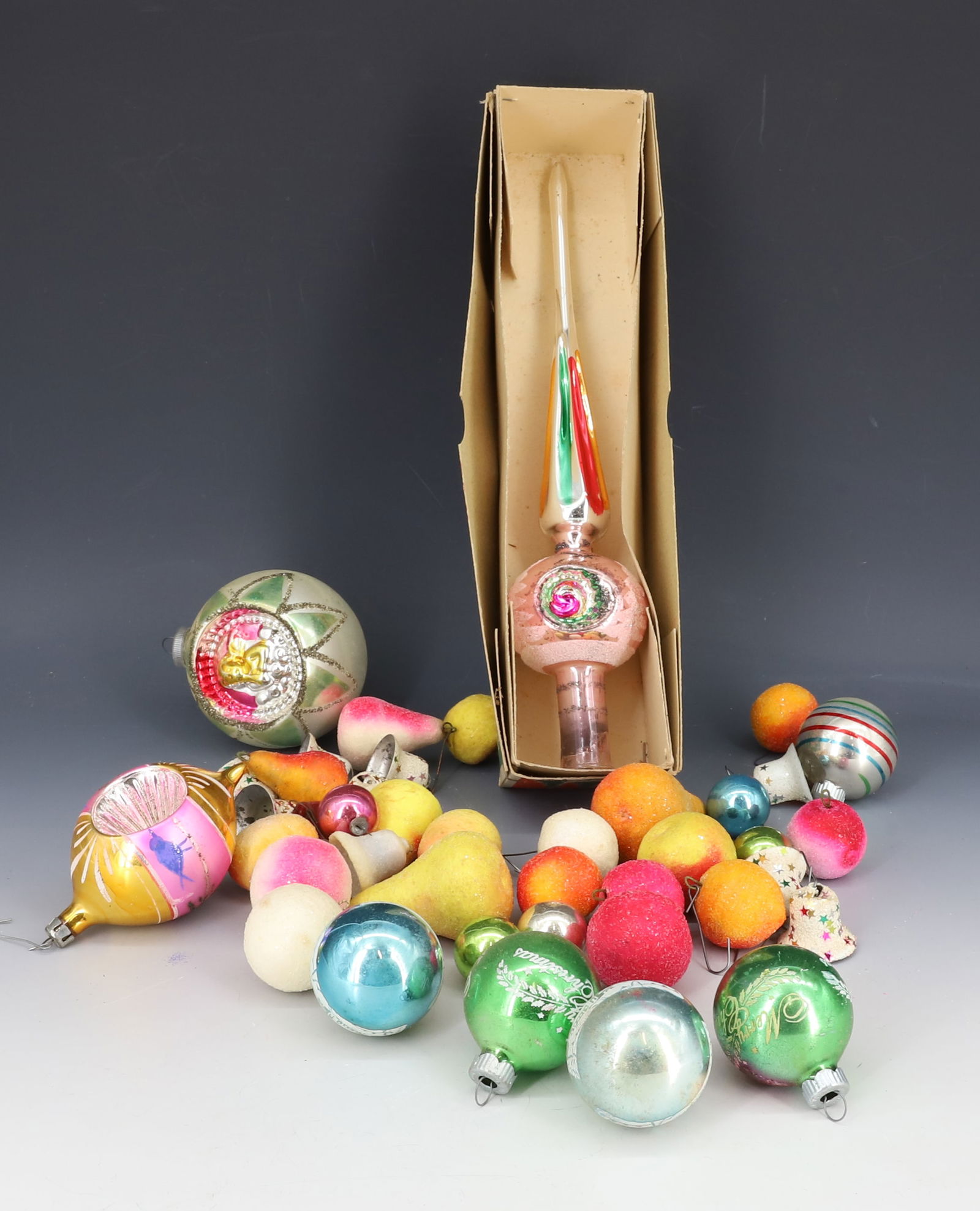 LOT OF VINTAGE CHRISTMAS ORNAMENTS, TREE TOPPER (1 of 4)