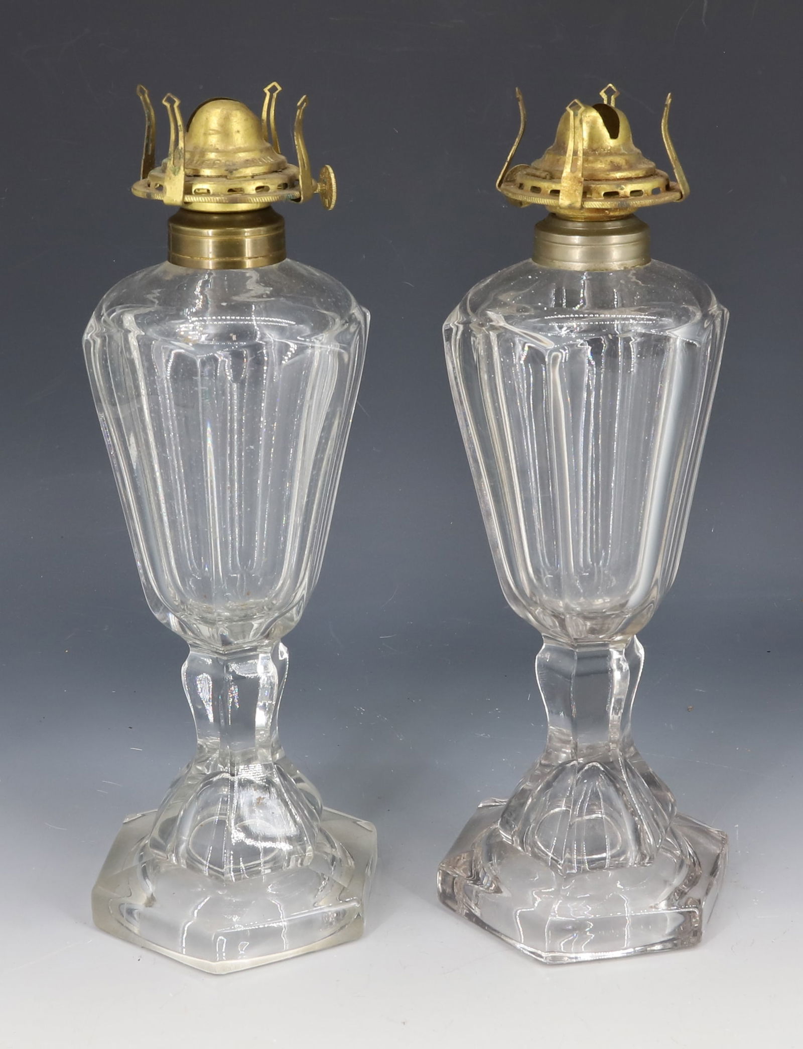 PAIR OF PEDESTAL KEROSENE LIGHTS (1 of 4)