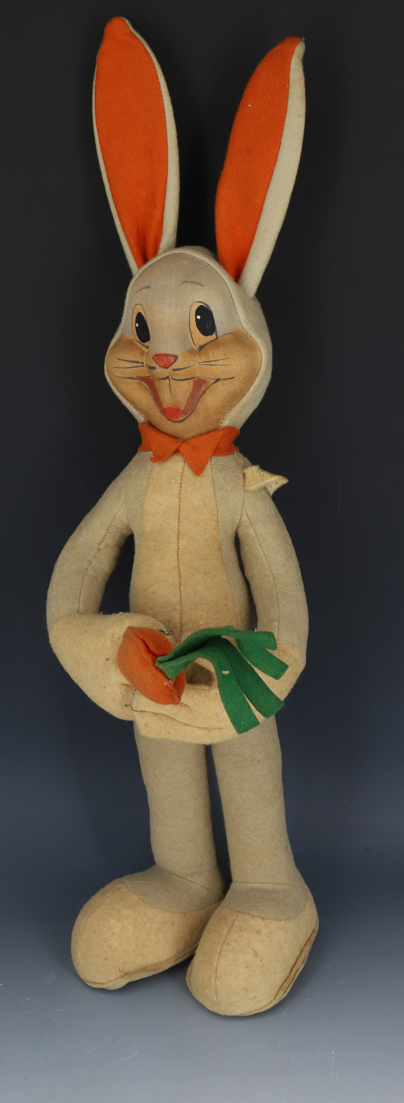 VINTAGE WARNER BROS. BUGS BUNNY (1 of 5)