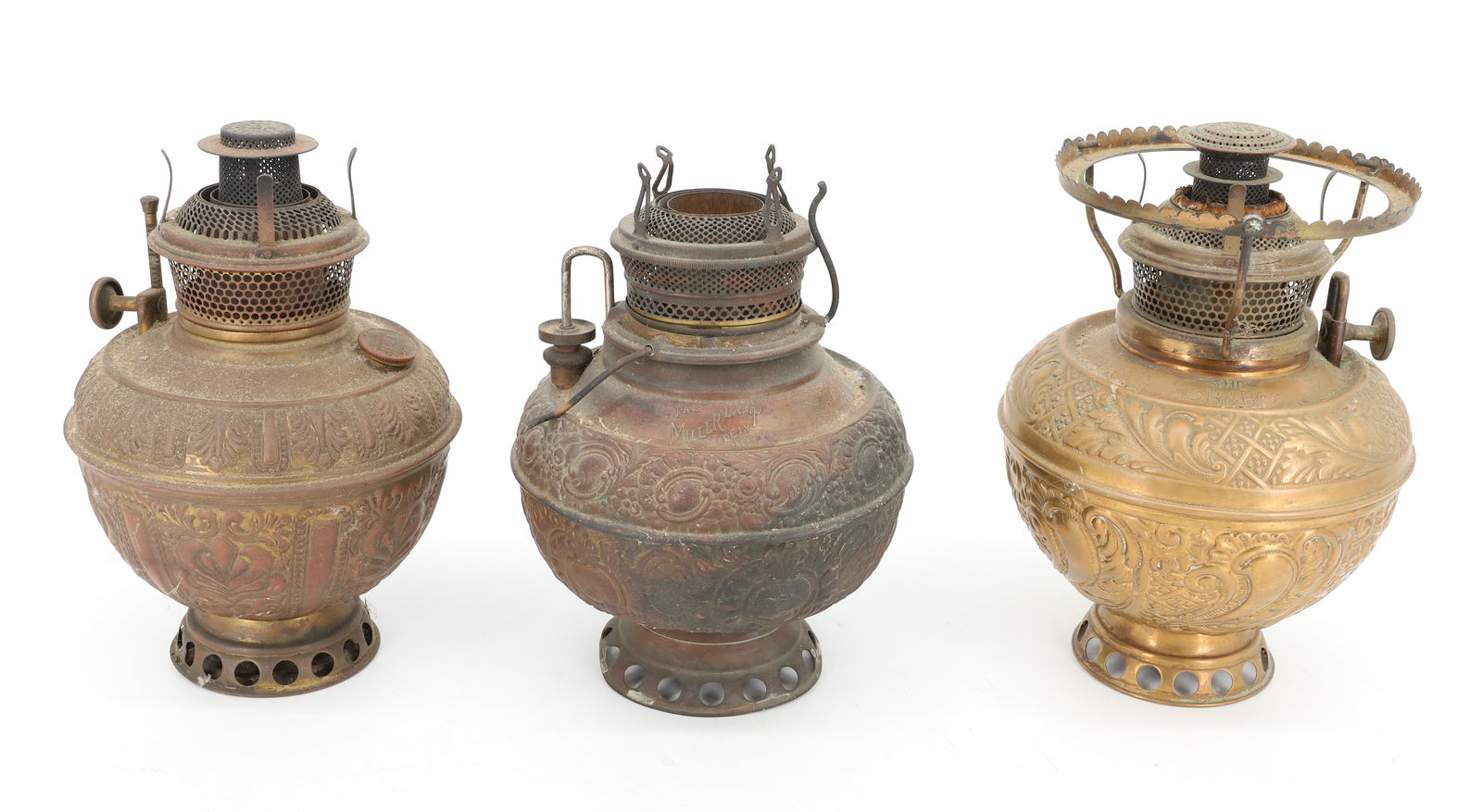 LOT OF BRASS KEROSENE LAMP BASES (1 of 7)