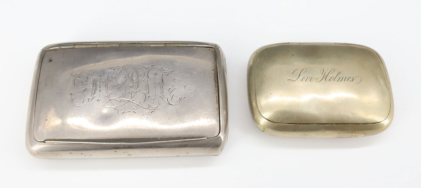 (2) ENGRAVED TOBACCO / SNUFF BOXES (1 of 4)