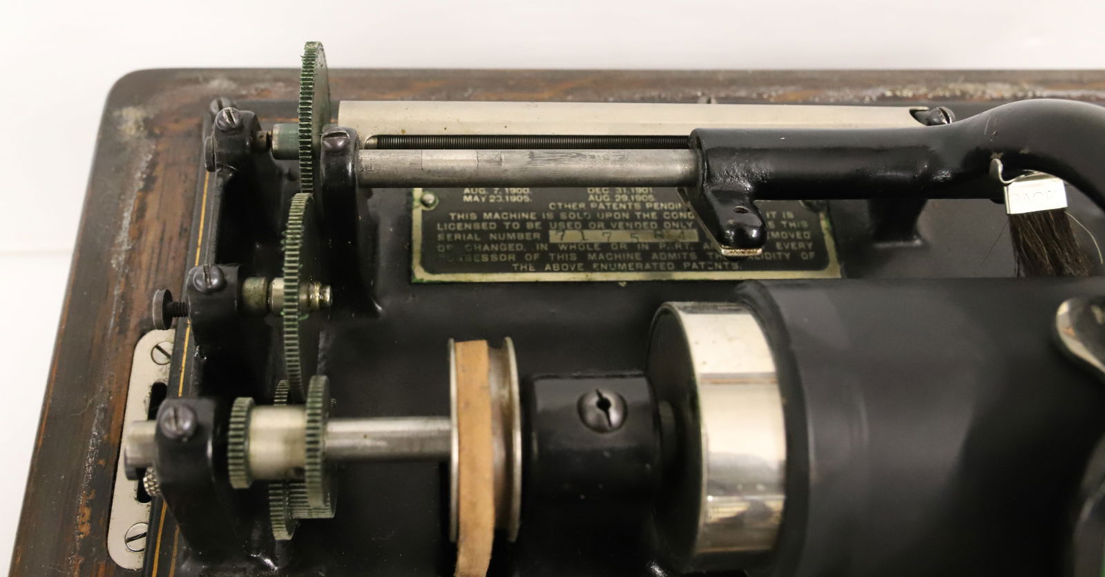 EDISON PHONOGRAPH, MODEL "D" - 3