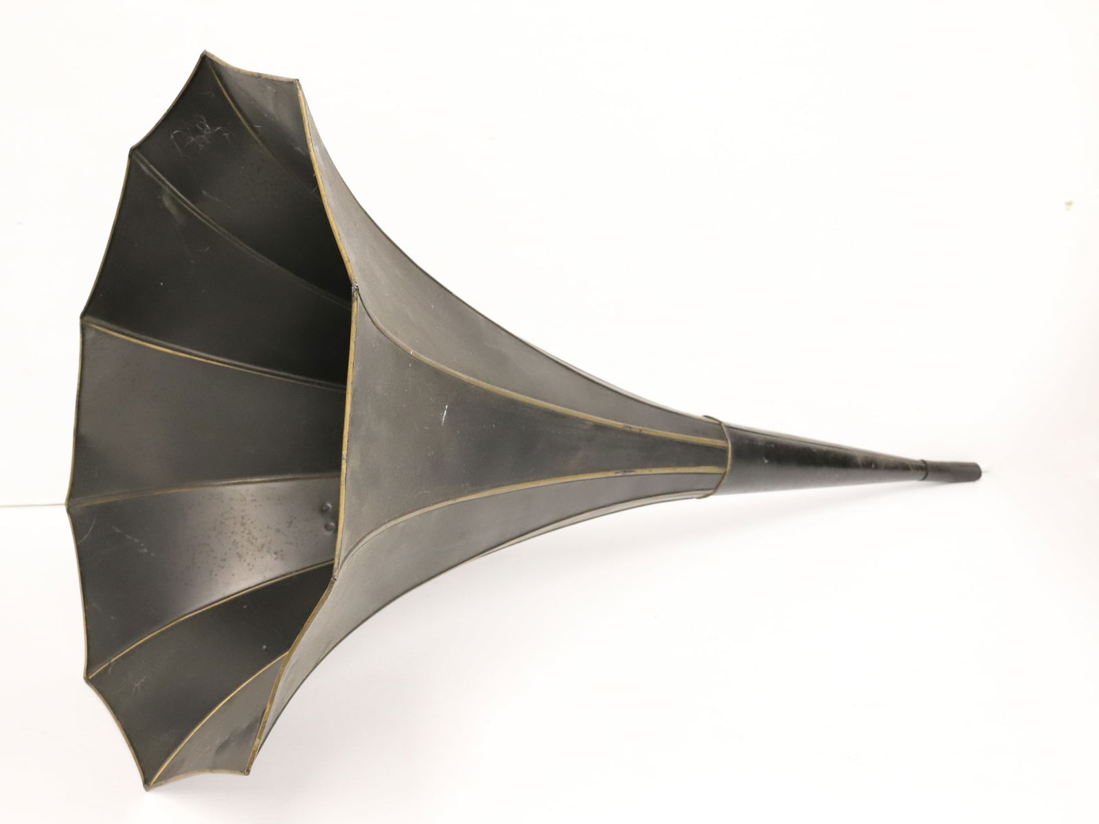 EDISON PHONOGRAPH, MODEL "D" - 6