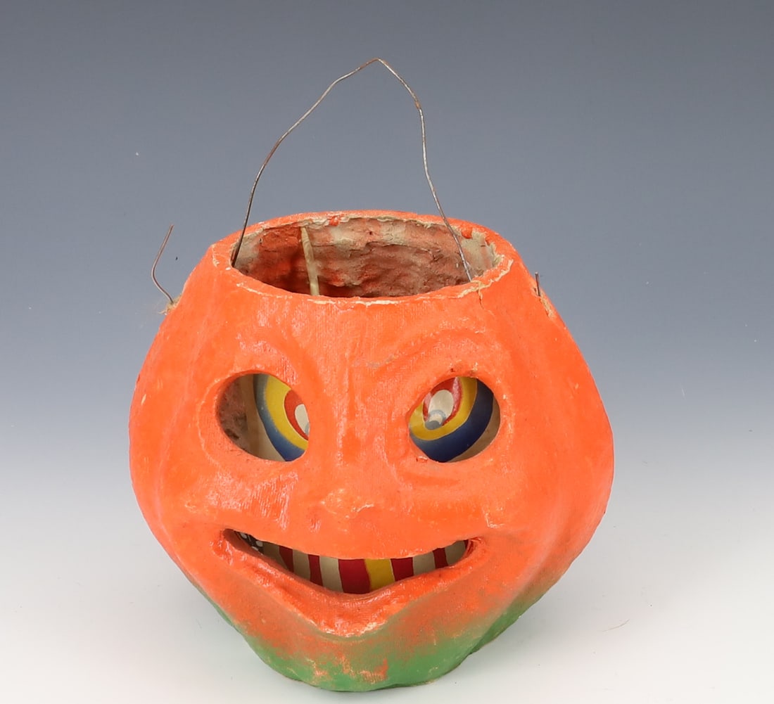 PAPIER MACHE HALLOWEEN PUMPKIN (1 of 6)