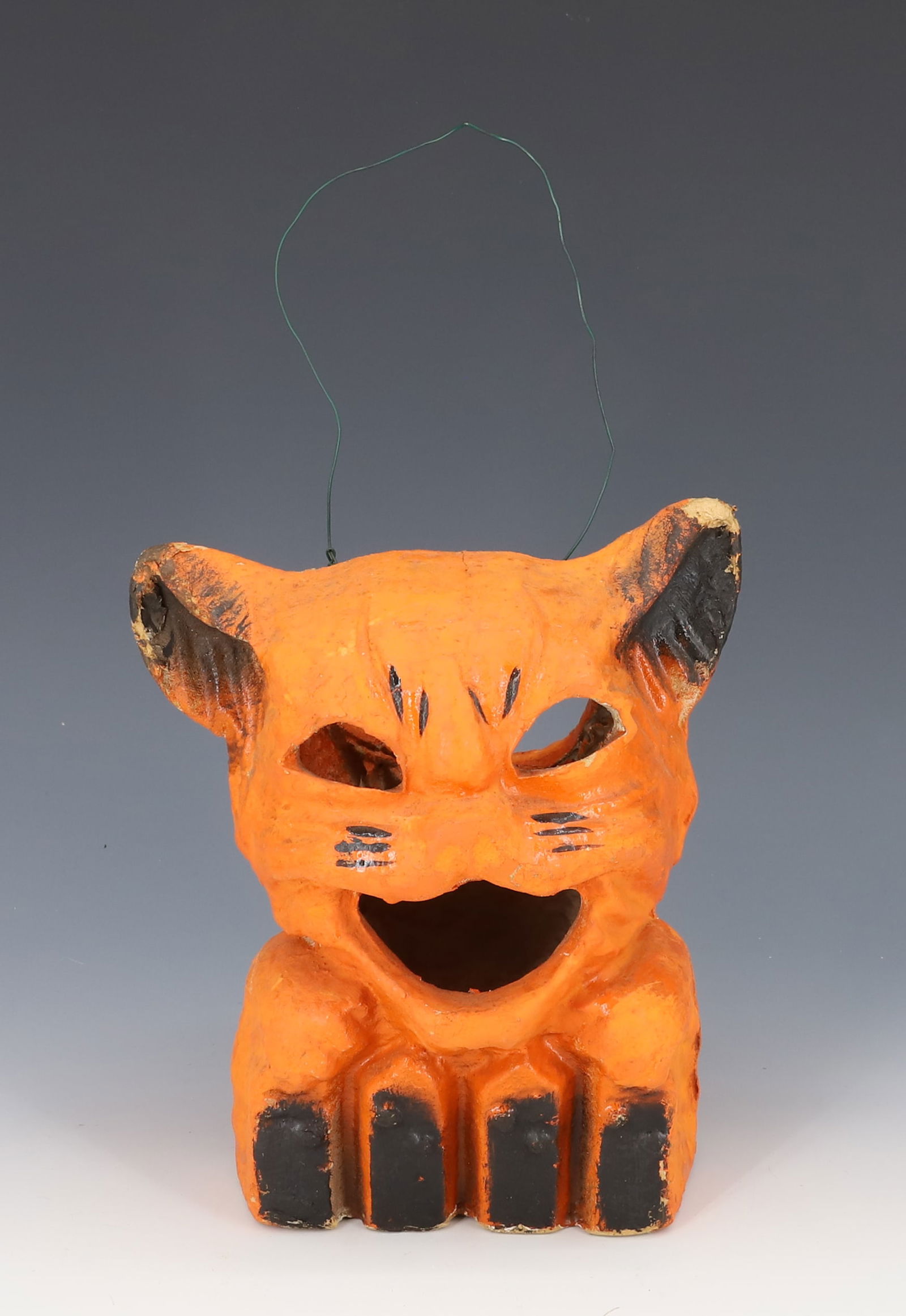 CAT PAPIER MACHE HALLOWEEN JACK-O-LANTERN (1 of 5)