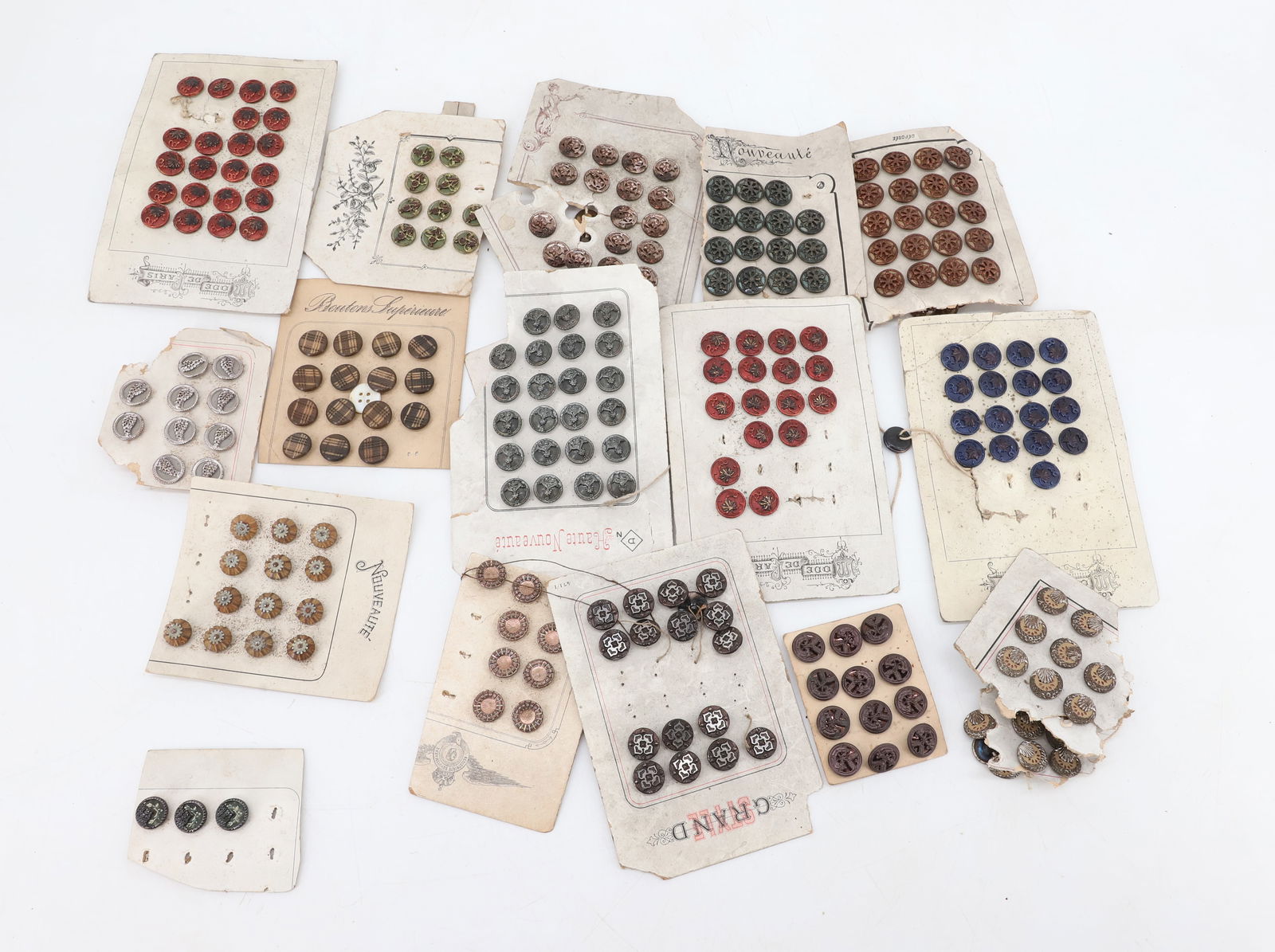 LOT OF VINTAGE BUTTONS ON CARDSTOCK (1 of 5)