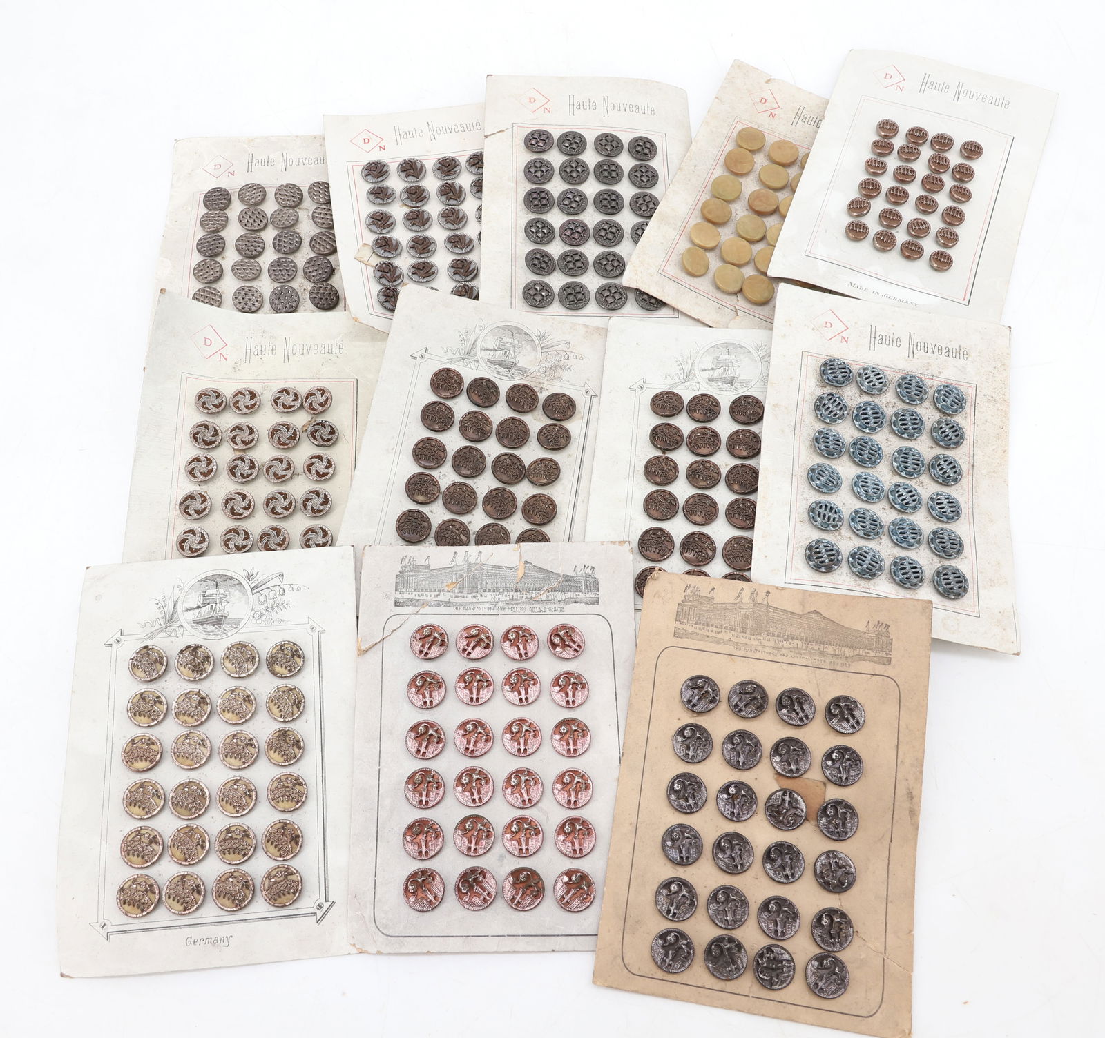 LOT OF VINTAGE BUTTONS ON CARDSTOCK (1 of 7)